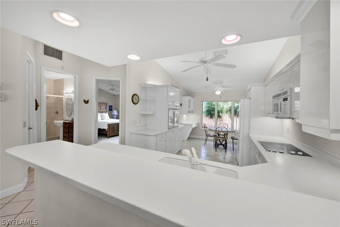 2385 Hidden Lake Dr. #4508, Naples, FL 34112