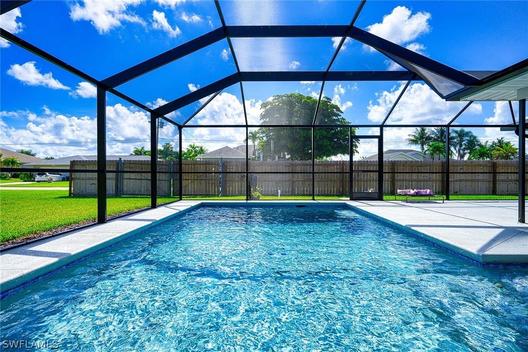 201 SW 38th Ter., Cape Coral, FL 33914