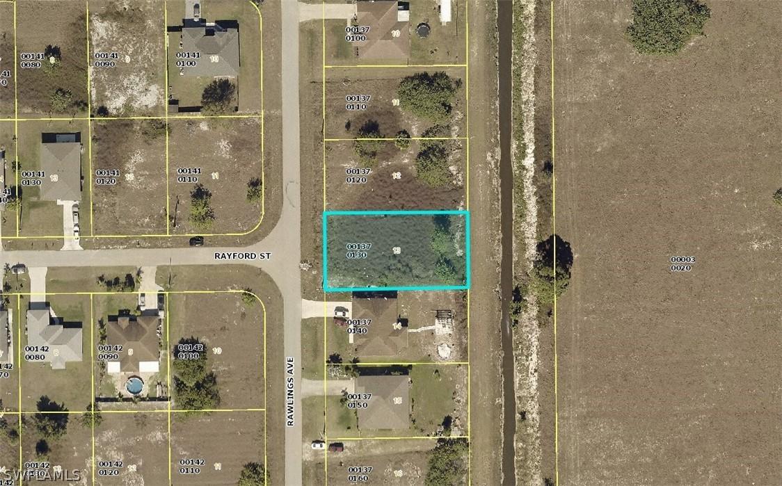 325 Rawlings Ave., Lehigh Acres, FL 33974