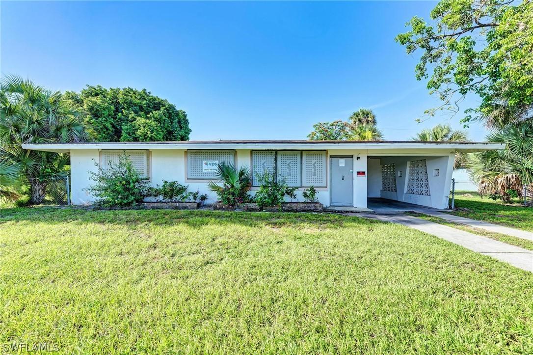 3036 Market St., Fort Myers, FL 33916