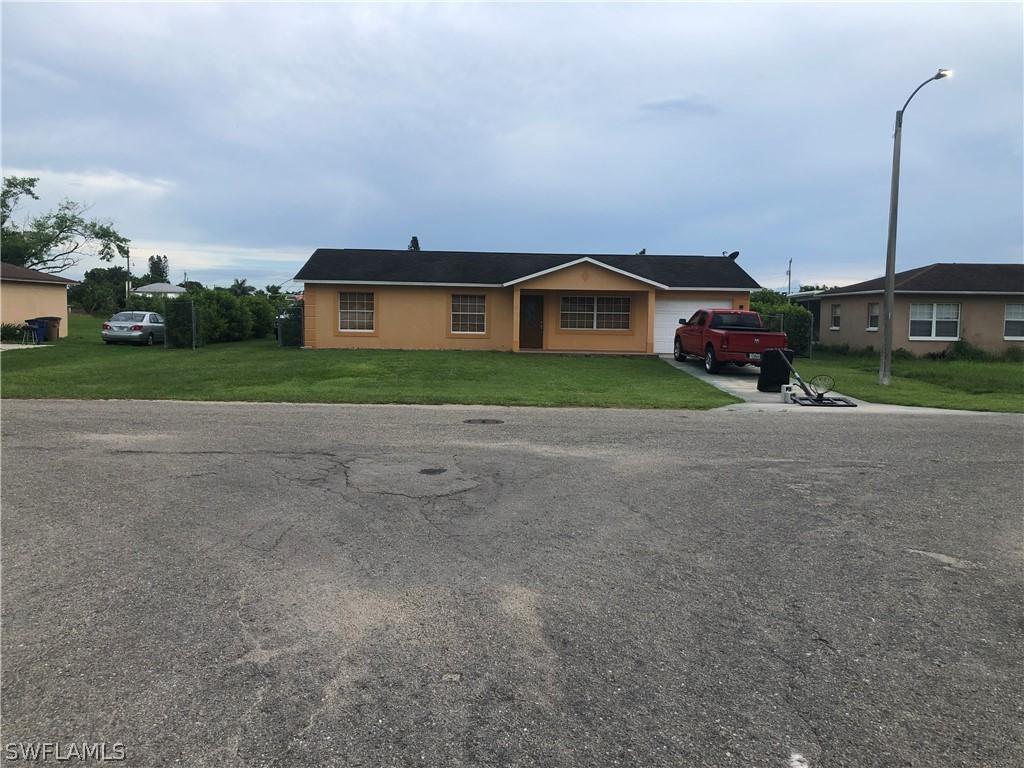 126 Stetson St., Lehigh Acres, FL 33936
