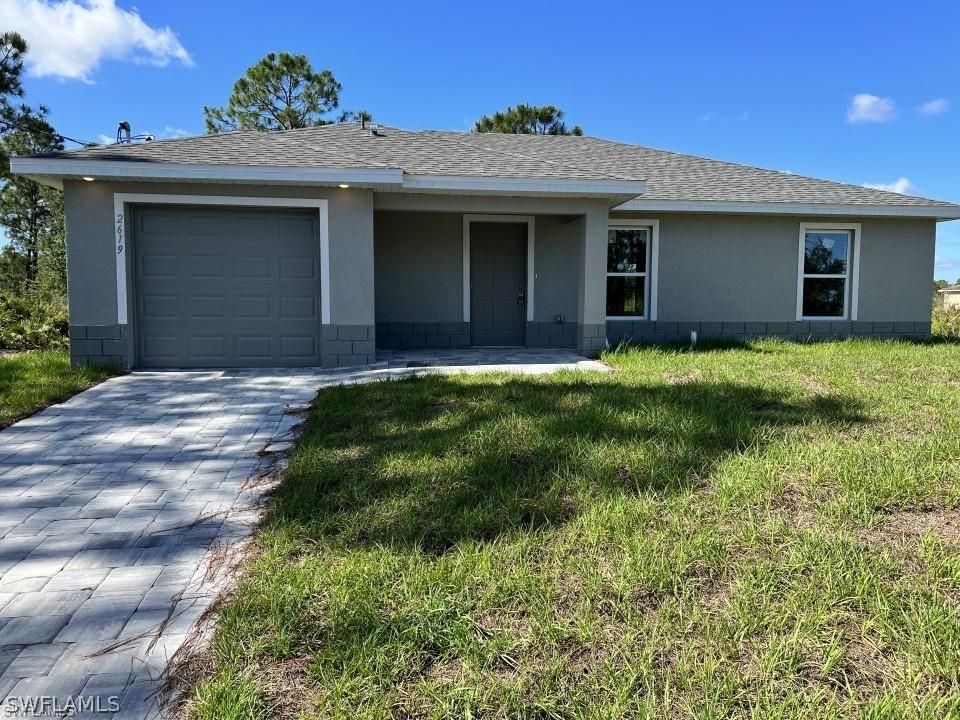 190 Verdun Ave., Lehigh Acres, FL 33974