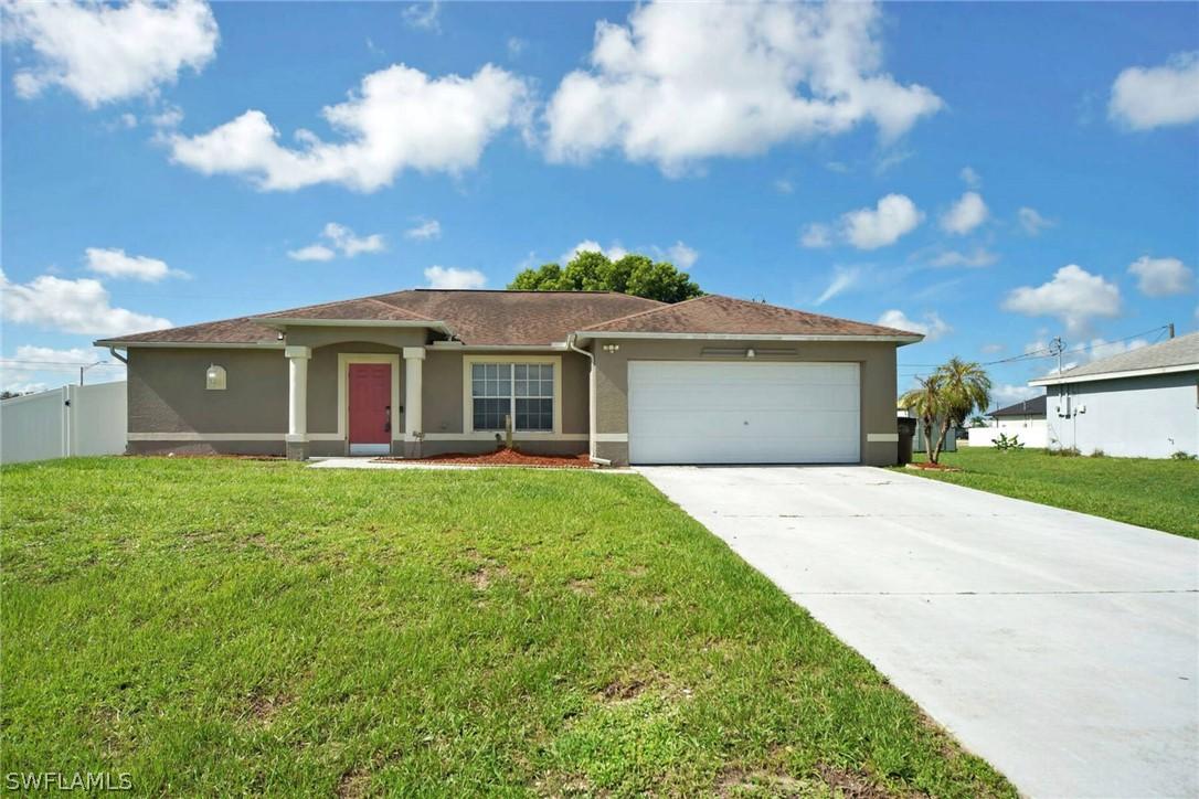 12 NE 8th Ter., Cape Coral, FL 33909