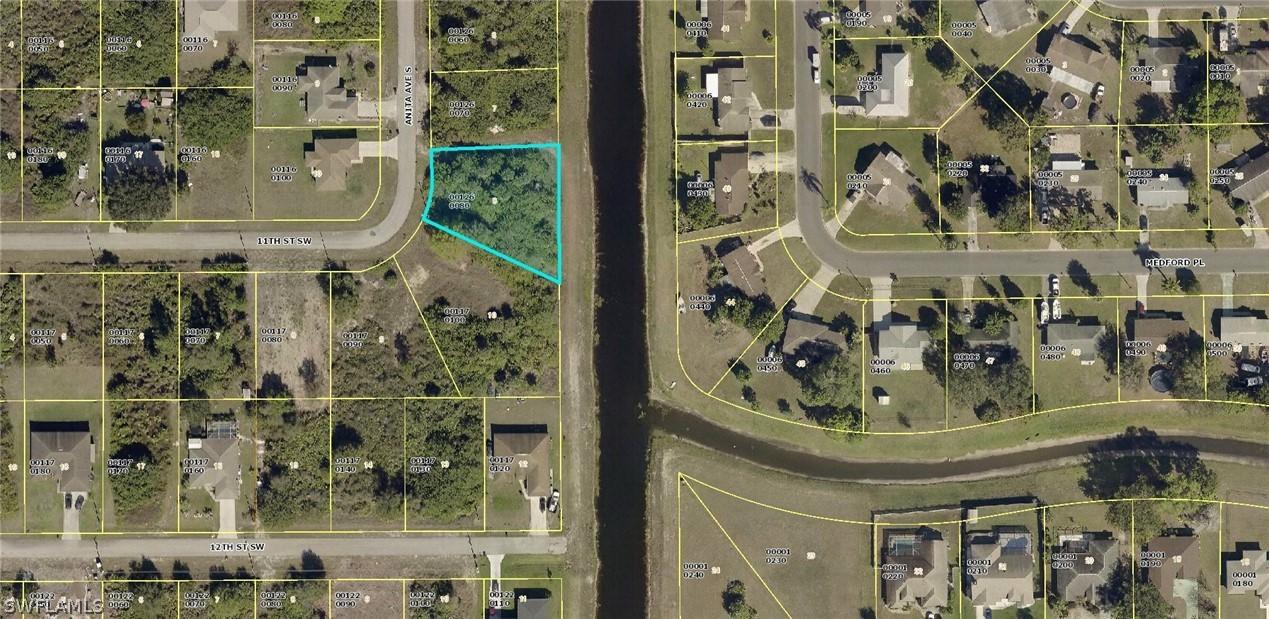 1007 Anita Ave., Lehigh Acres, FL 33976