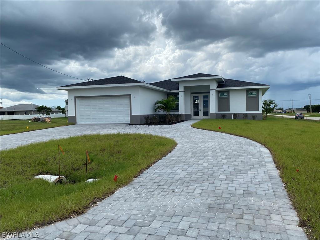 424 Chiquita Blvd., Cape Coral, FL 33993