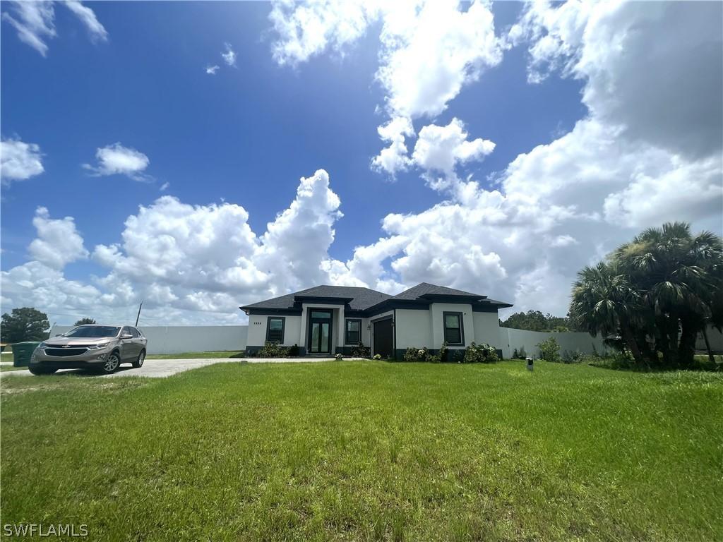 2888 Everglades Blvd, Naples, FL 34120