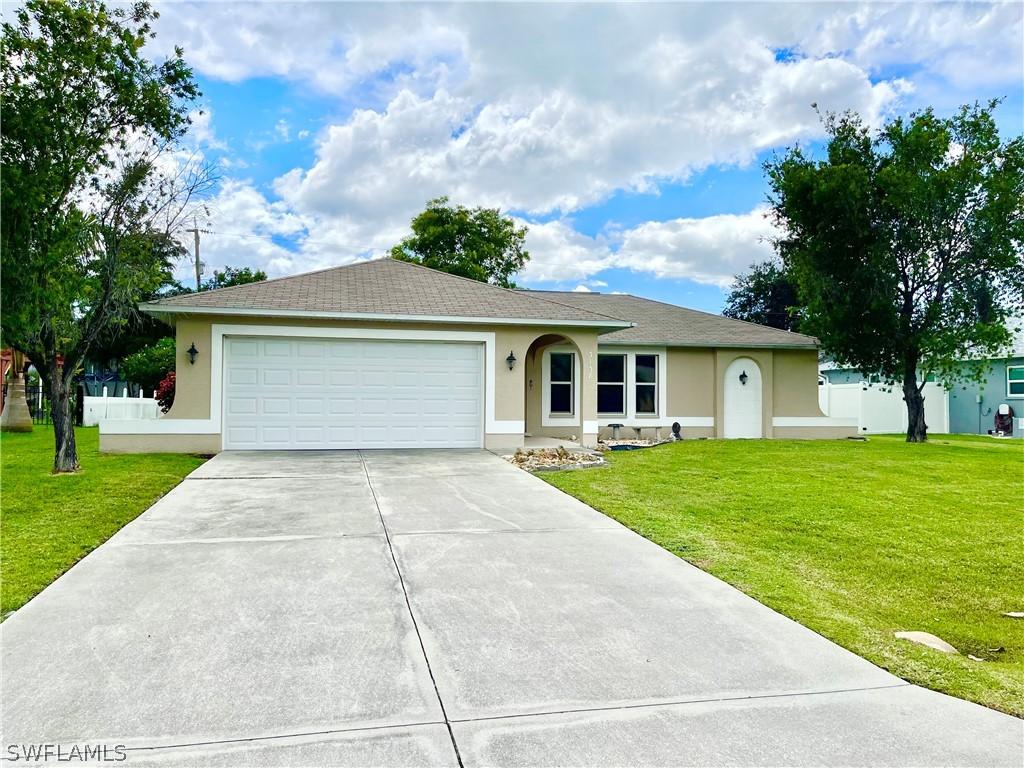 3138 SE 8th Pl., Cape Coral, FL 33904
