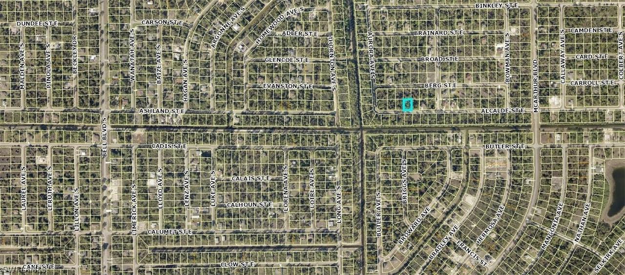 923 Alcalde St., Lehigh Acres, FL 33974