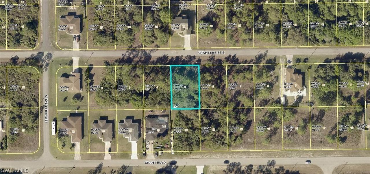 748 Chambers St., Lehigh Acres, FL 33974