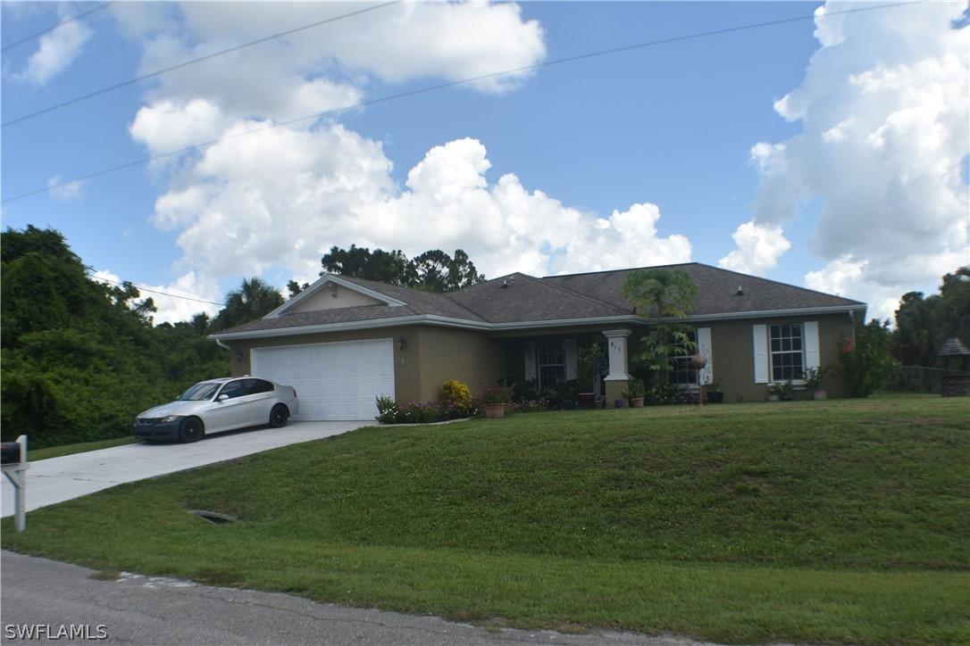 815 Porter St., Lehigh Acres, FL 33974