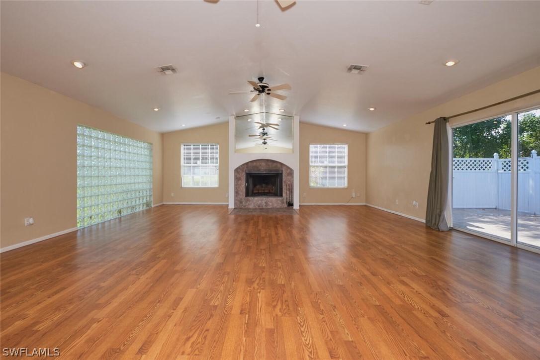 2105 NE 9th Ave., Cape Coral, FL 33909