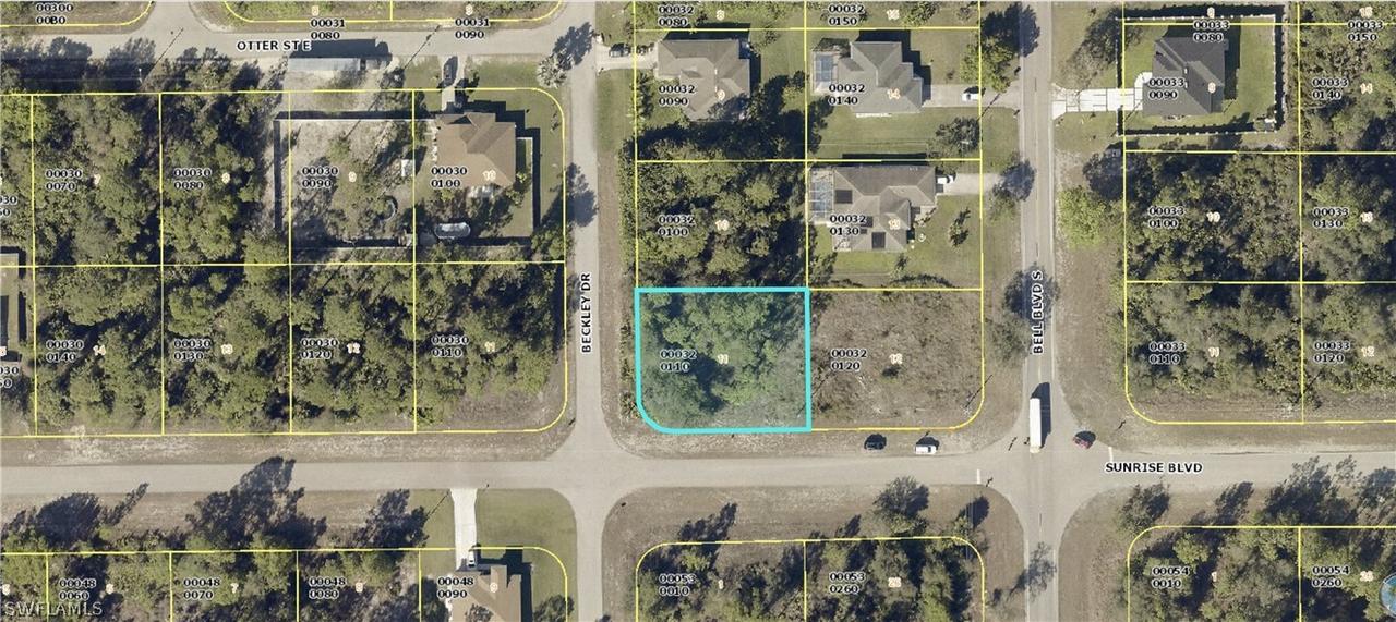 195 Beckley Dr., Lehigh Acres, FL 33974