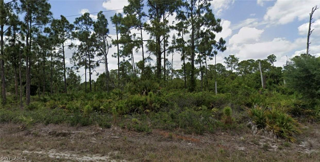 923 Bolivia Dr., Lehigh Acres, FL 33974