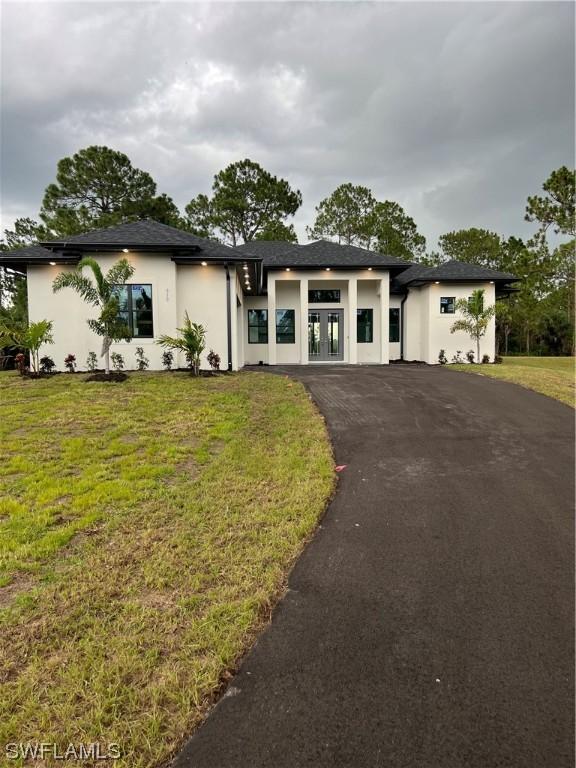618 10th St., Naples, FL 34117