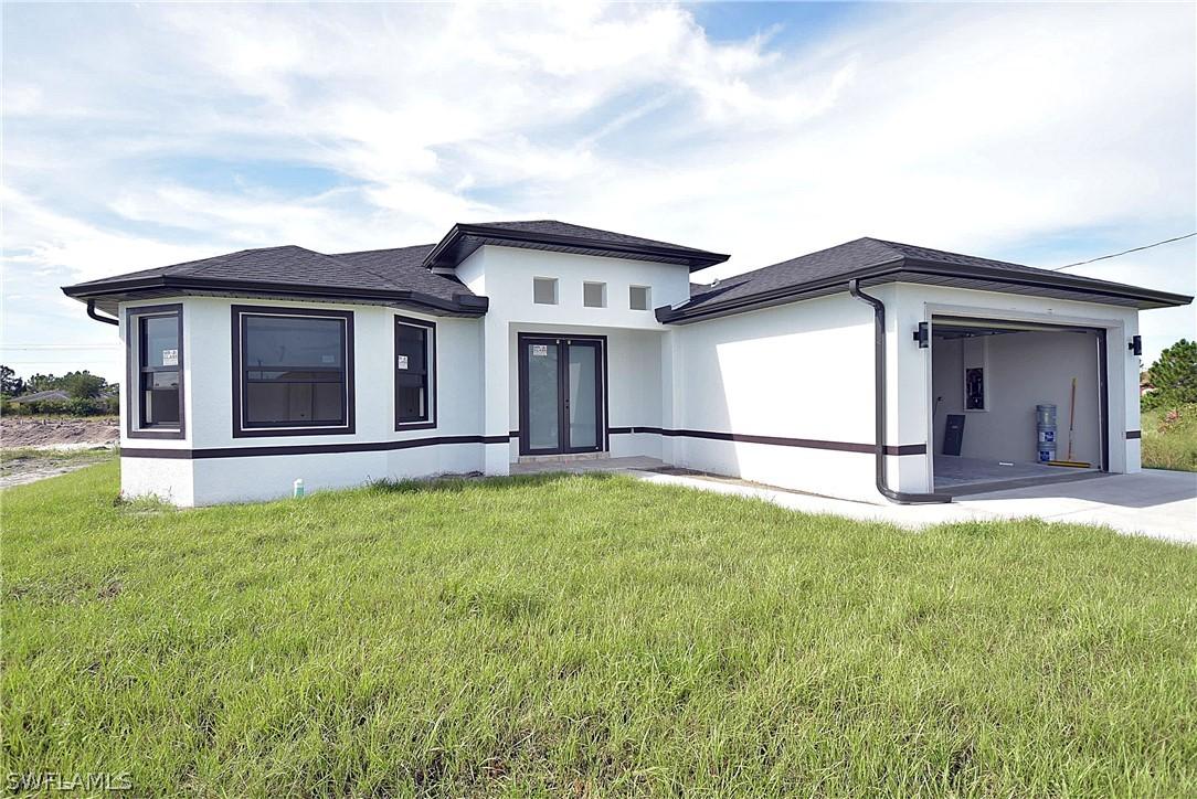 2905 22nd St., Lehigh Acres, FL 33976