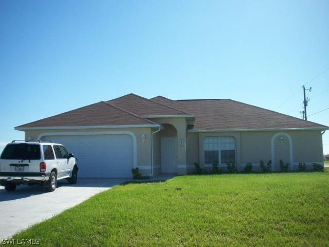 801 NW 37th Pl., Cape Coral, FL 33993