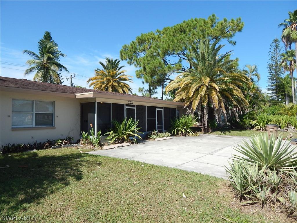 202 Cape Coral Pkwy., Cape Coral, FL 33914