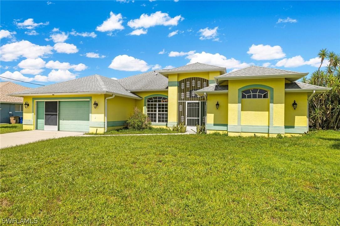 714 Hibiscus Ave., Lehigh Acres, FL 33972