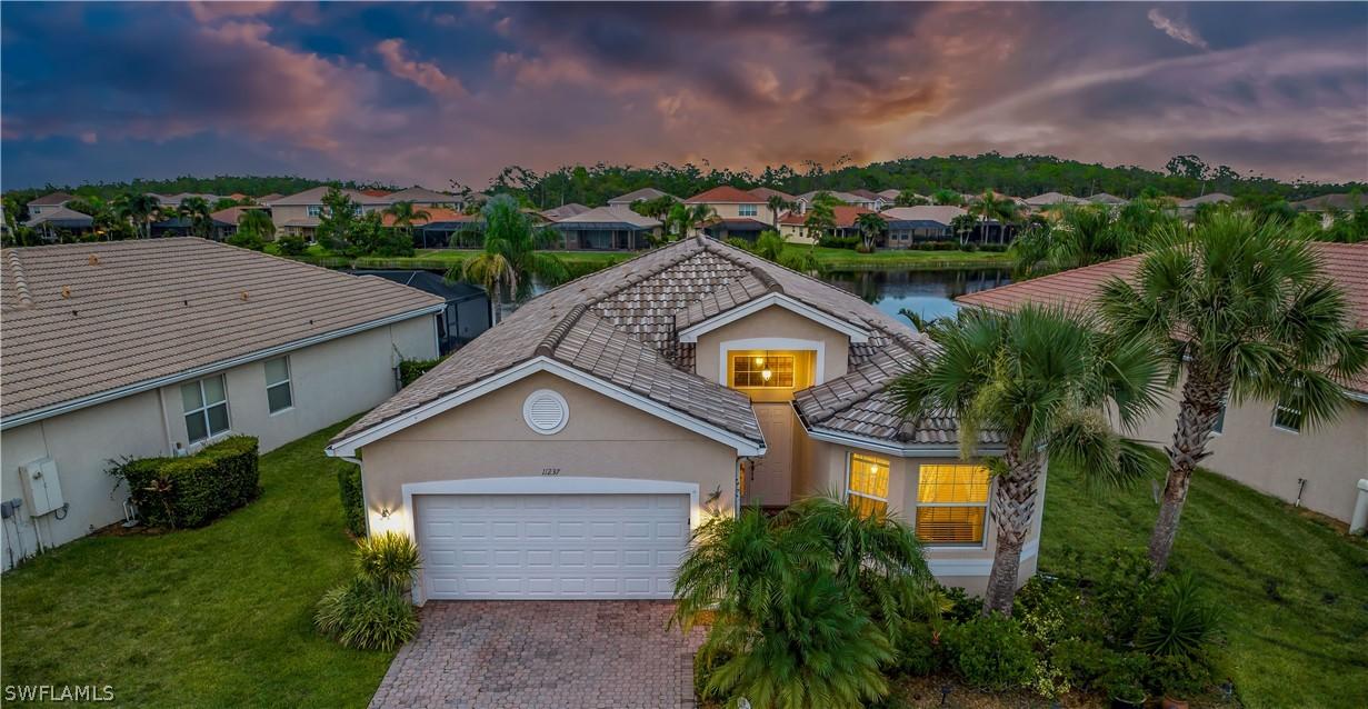 11237 Sparkleberry Dr., Fort Myers, FL 33913