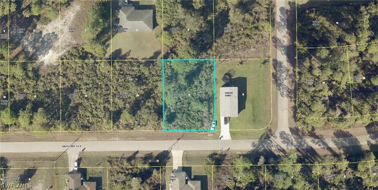 919 Anthony St., Lehigh Acres, FL 33974