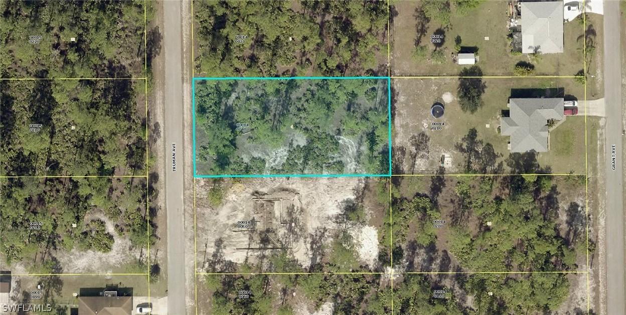 916 Truman Ave., Lehigh Acres, FL 33972