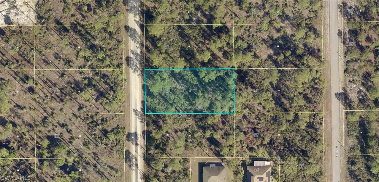 904 Monroe Ave., Lehigh Acres, FL 33972