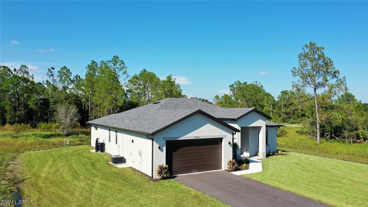 3089 52nd Ave., Naples, FL 34120