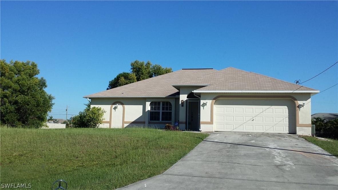 1907 SW 28th Ln., Cape Coral, FL 33914