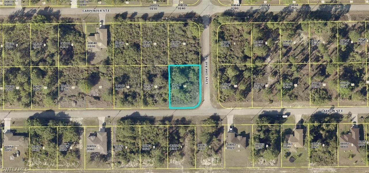 843 Carbon St., Lehigh Acres, FL 33974