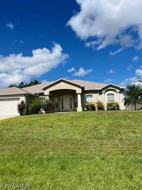 610 NW 16th Pl., Cape Coral, FL 33993
