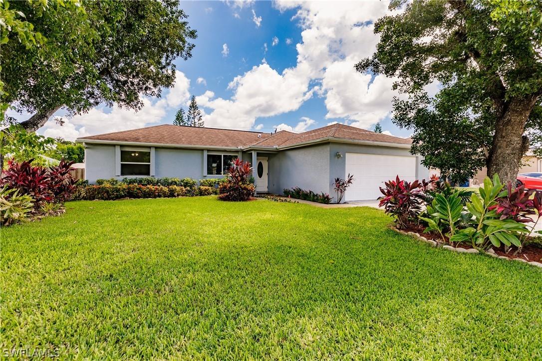 9044 Henry Rd., Fort Myers, FL 33967