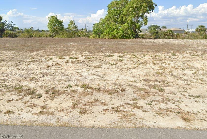 813 NW 8th Ter., Cape Coral, FL 33993