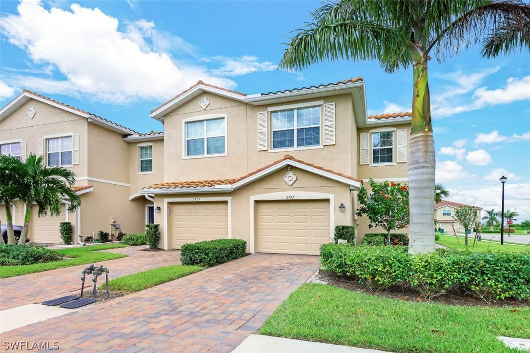 2727 Blossom Way, Naples, FL 34120