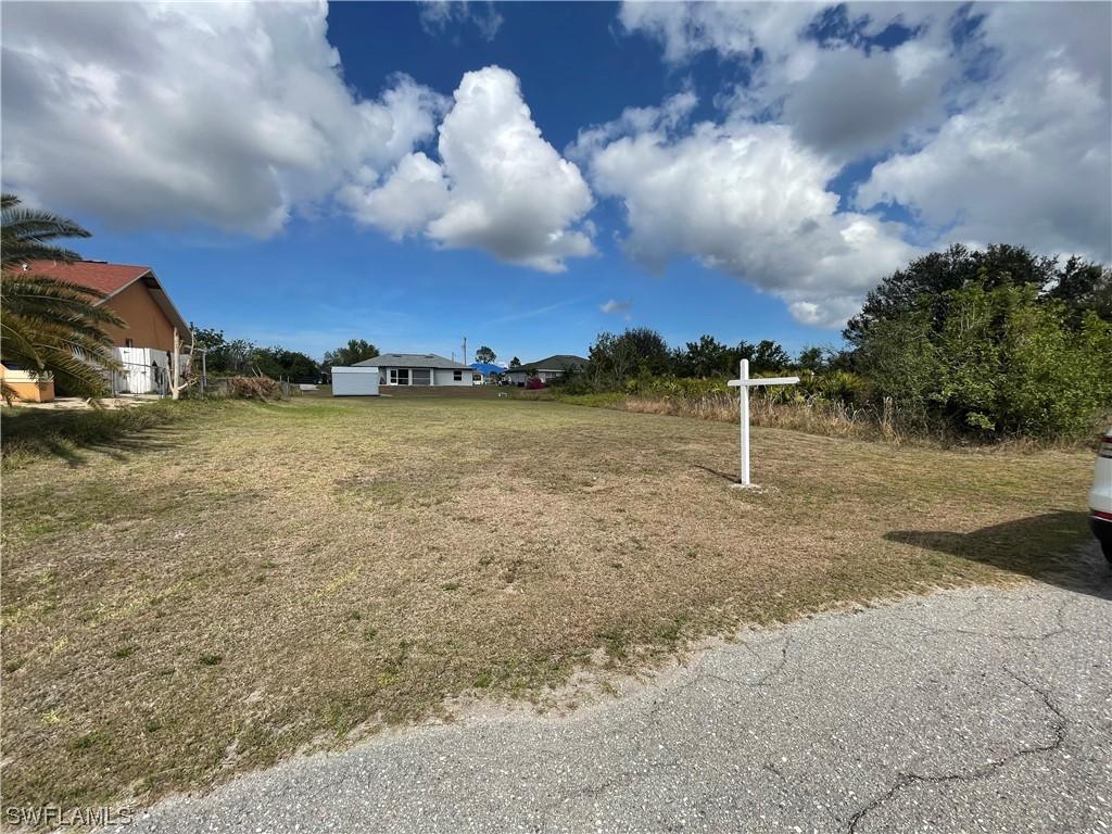 2516 15th St., Lehigh Acres, FL 33976