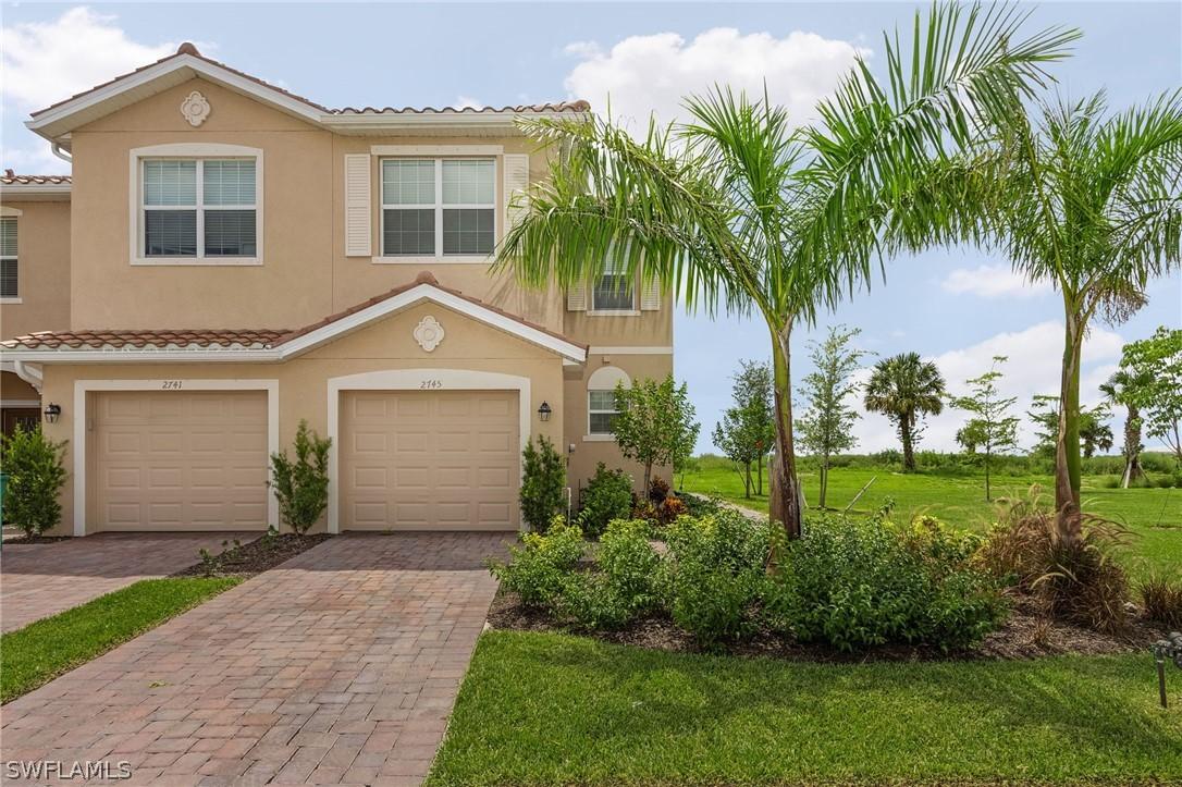 2745 Citrus St., Naples, FL 34120