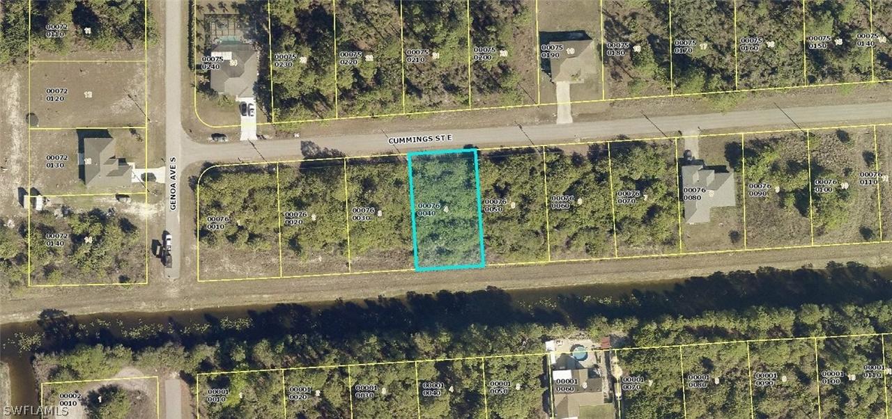 1112 Cumming St., Lehigh Acres, FL 33974