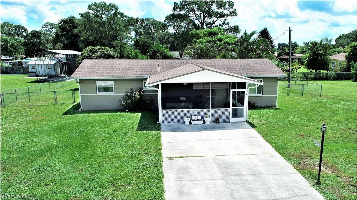 12 Massachusetts Rd., Lehigh Acres, FL 33936