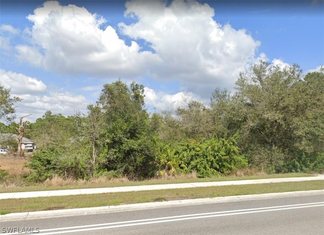 1018 Meadow Rd., Lehigh Acres, FL 33973