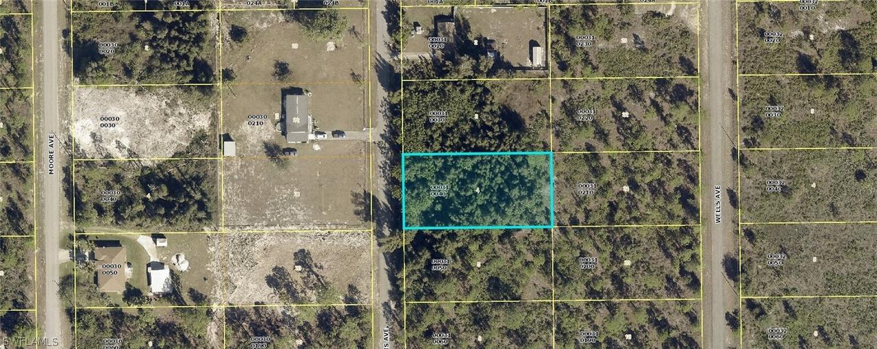 216 Louis Ave., Lehigh Acres, FL 33936