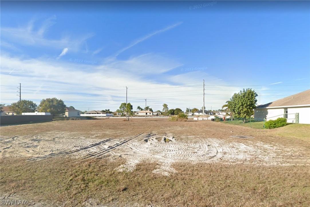 2219 NW 23rd Ter., Cape Coral, FL 33993