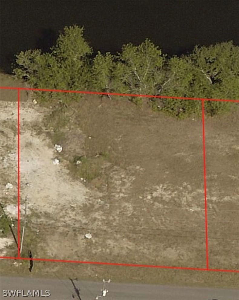 605 NE 11th Ter., Cape Coral, FL 33909