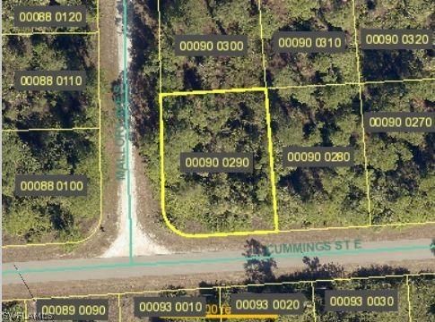1233 Cumming St., Lehigh Acres, FL 33974