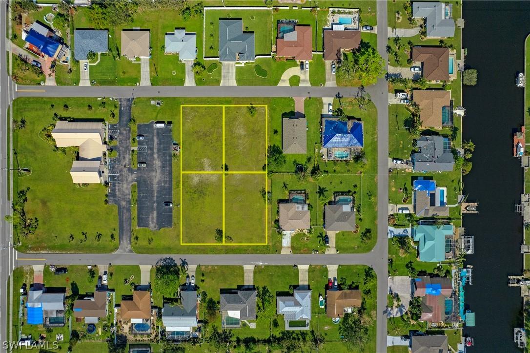 915 SE 23rd St., Cape Coral, FL 33990