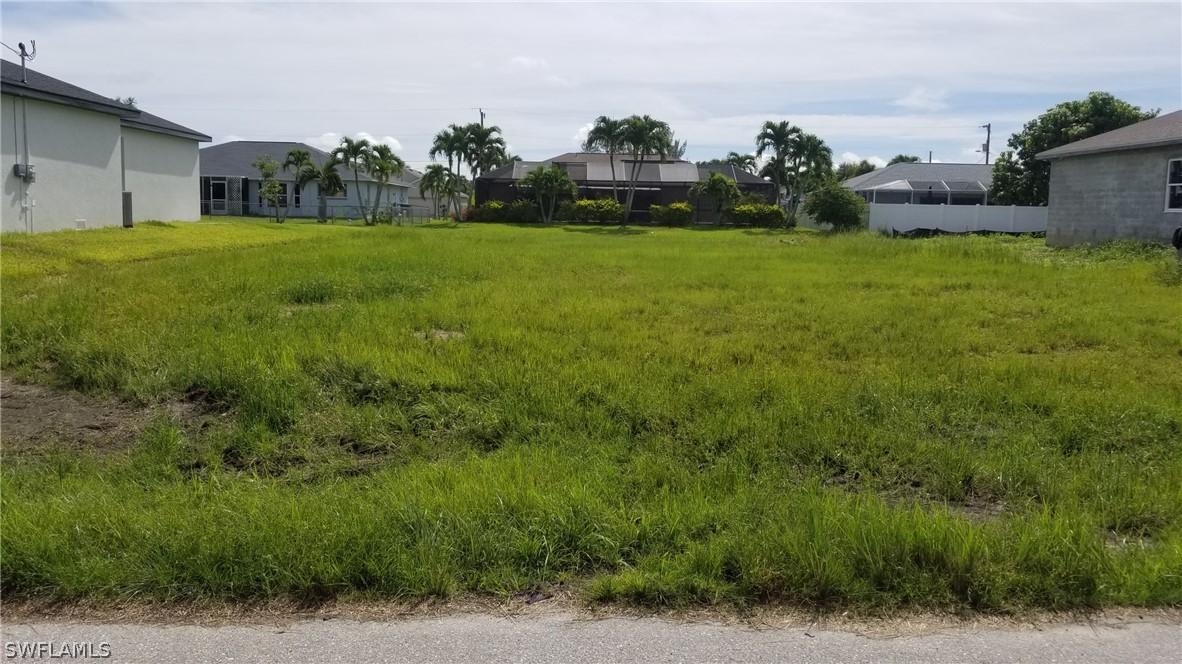 4619 SW 14th Pl., Cape Coral, FL 33914