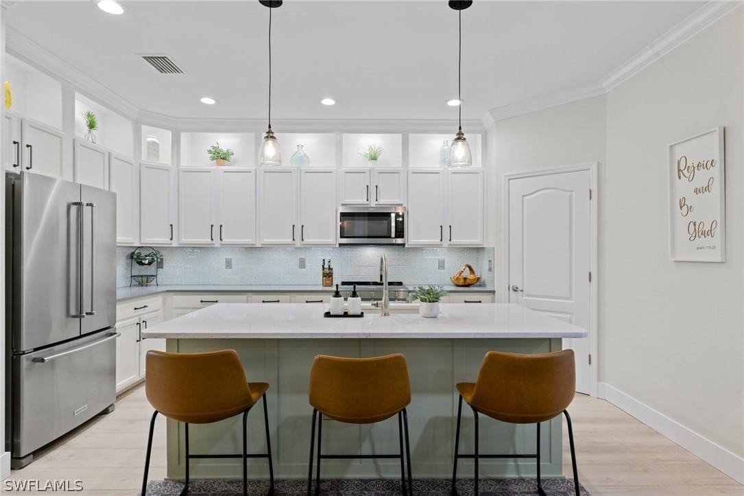 9392 River Otter Dr., Fort Myers, FL 33912