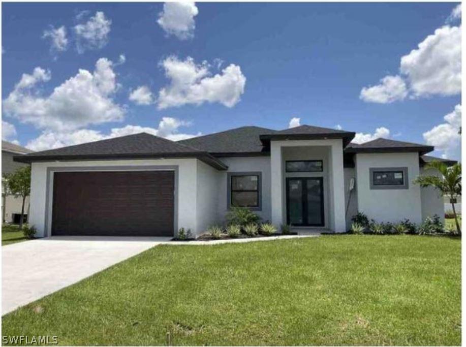 522 SE 1st St., Cape Coral, FL 33990