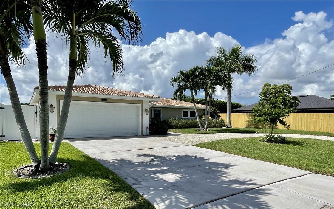 2006 SE 29th Ln., Cape Coral, FL 33904