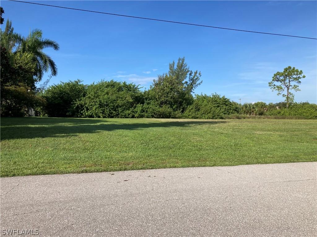 2208 NE 19th Pl., Cape Coral, FL 33909