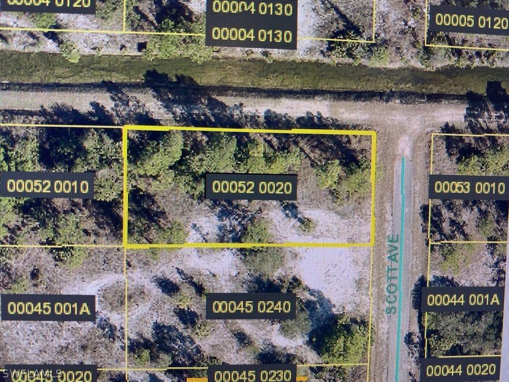 325 Scott Ave., Lehigh Acres, FL 33936