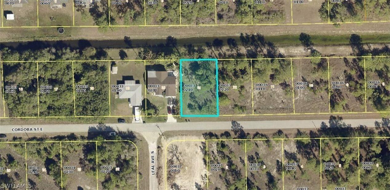 1227 Cordoba St., Lehigh Acres, FL 33974
